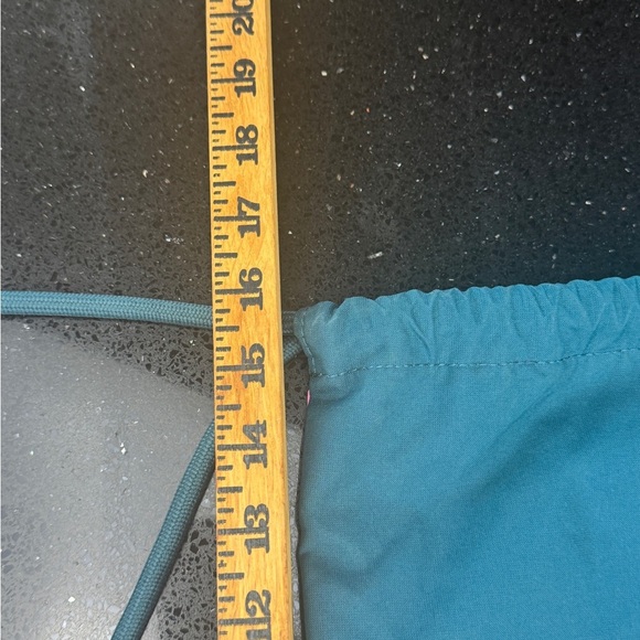 Nike Women's Pink and dark greenDrawstring Bag - Picture 5 of 5